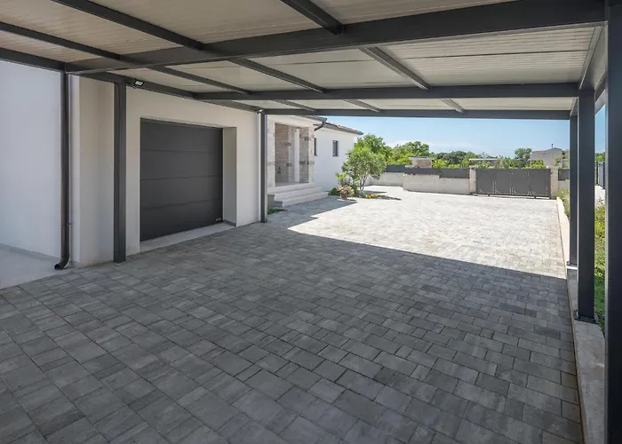 Lovely In With Wifi Пореч