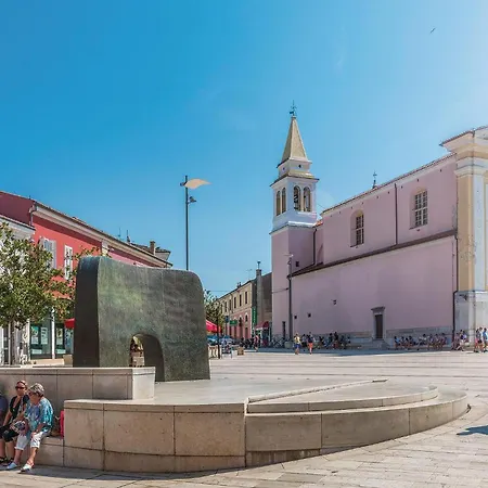 Lovely In With Wifi Apartament