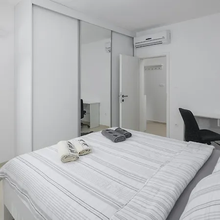 Apartament Lovely In With Wifi *