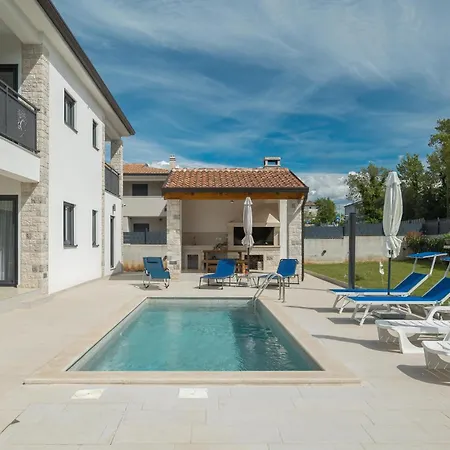 Lovely In With Wifi Apartment *