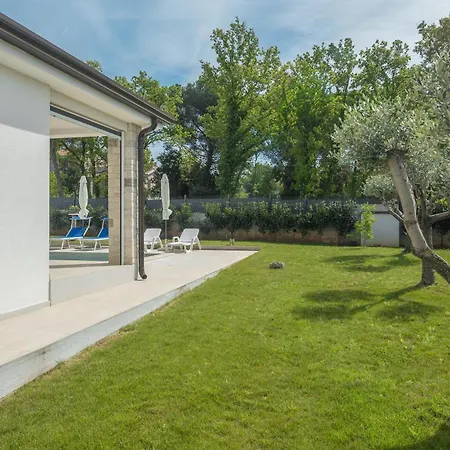 Lovely In With Wifi Apartment Porec