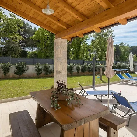 Lovely In With Wifi Apartament