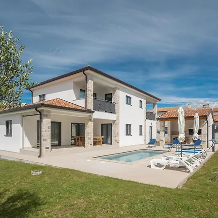 Lovely In With Wifi Apartment