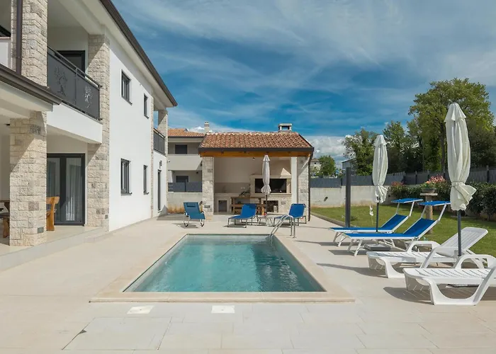 Lovely In With Wifi Apartman *